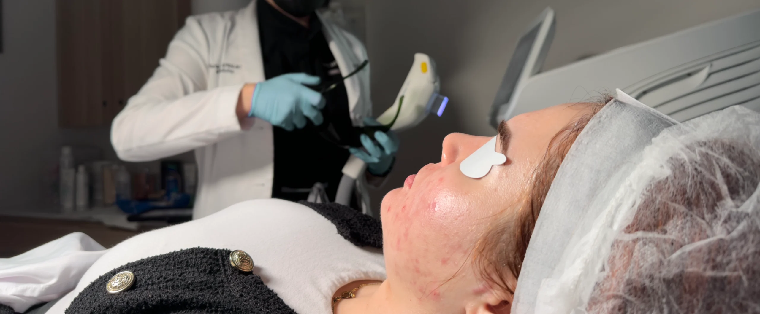 Perfect B - Blog - Tretinoin Purge Timeline What to Expect Before Your Skin Clears- portrait